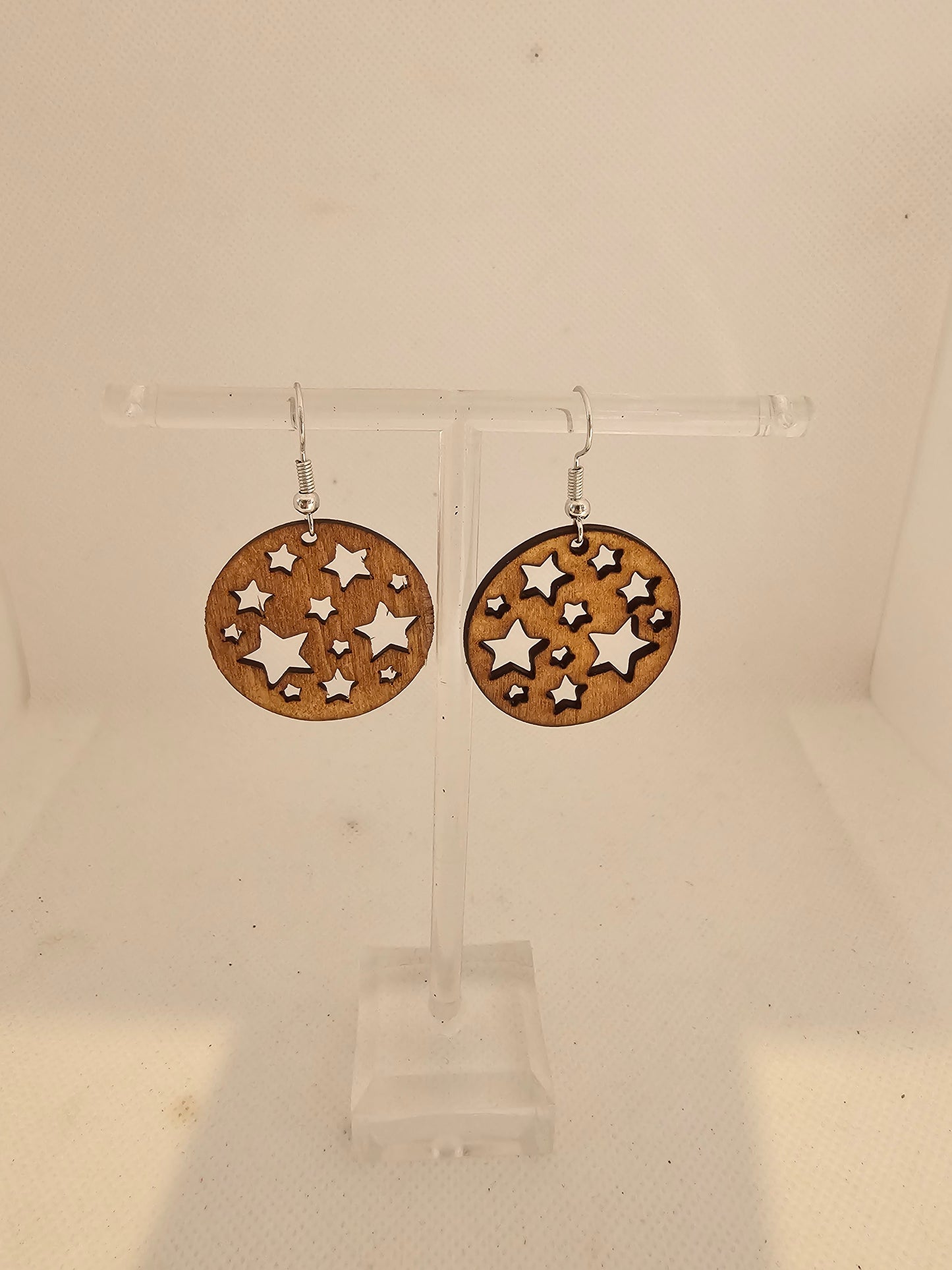 Aretes circulares con estrellas
