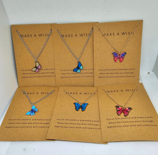 collar cadena con charm de mariposa